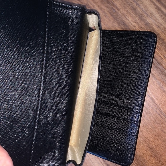 On Sale‼️:Black leather wallet bag - Picture 7 of 10